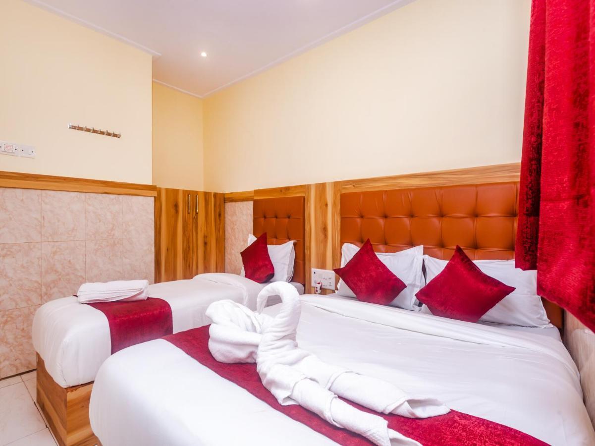 Aman Hotel Near Cst Mumbai Kültér fotó